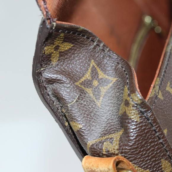 SOLD‼️LOUIS VUITTON Monogram Saint Cloud GM Shoulder Bag - Picture 9 of 16